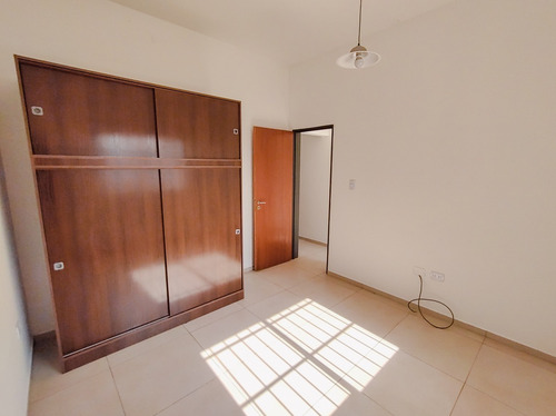 Imagen 12 de 17 de Departamentos 2 Ambientes En Planta Baja Con Patio, Escobar Centro.