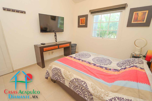 Cad Diamante Lakes Rubí 319. Terraza Con Vista A La Alberca Y Áreas Comunes