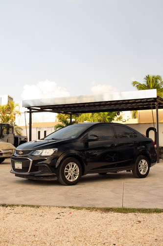 Imagen 3 de 8 de Chevrolet Sonic Lt At 2017