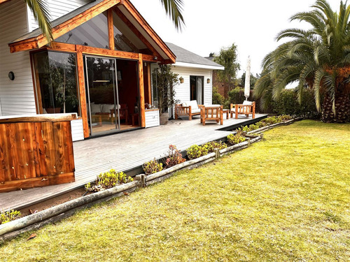 Casa En Venta De 3 Dorm. En Puchuncaví