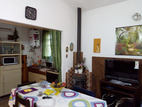 Imagen 9 de 14 de Vendo Dos Casas En Amplio Lote A Metros De La Playa