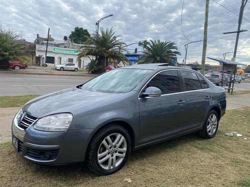 Volkswagen Vento 2.5 Luxury Tiptronic 170cv