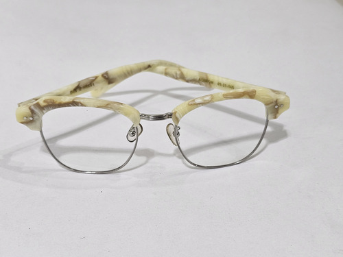 Armazon De Lentes Ben & Frank Modelo Asimov Crema (Usado)