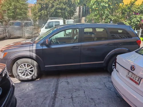 Dodge Journey 2.4 Sxt 7 Pasajeros At