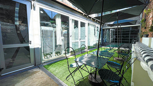 Venta Local Comercial Industrial + 2 Monoambientes
