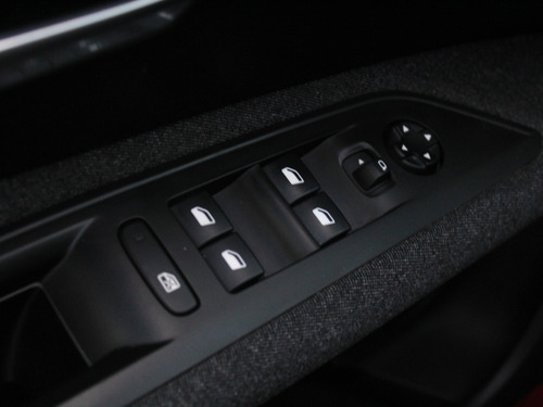 Peugeot 3008 1.5 ACTIVE BLUEHDI 130 AT DIESEL
