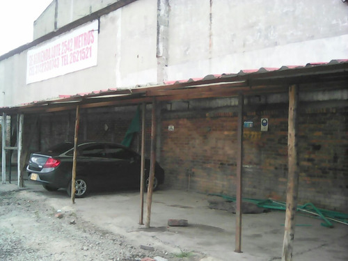 Lote Vitrina Comercial Puente Aranda