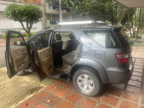 Toyota Fortuner 2.7l 4x4