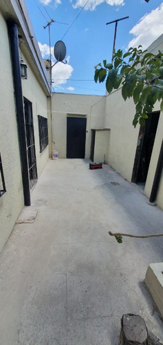 Local Con Vivienda En Venta En Castelar Norte