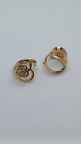 Aretes De Corazón Zirconia Tipo Arracada Oro Laminado 18k