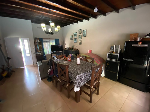 Casa En Venta :: 3 Amb :: Udaondo/leloir 820m2