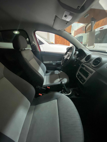 Volkswagen Gol Trend 1.6 101cv 2013