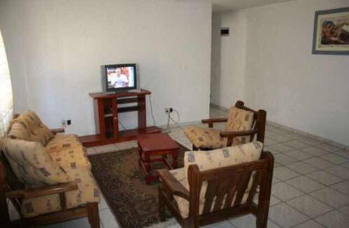 Alquilo Piriapolis Barato Apto Interior,planta Baja 3 Dormitorios Cocina Completa Para 7 Personas En Pleno Centro A 3 De La Playa