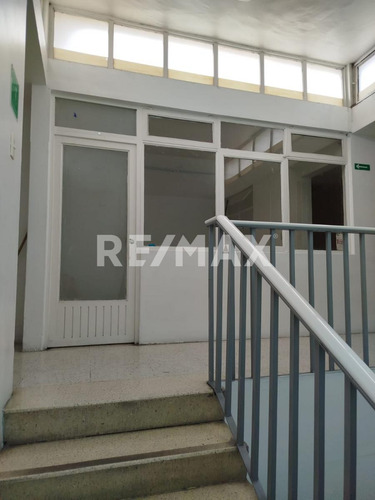 ¡local Comercial O Consultorio En Planta Alta Colonia Centro!
