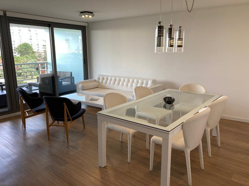 Imagen 3 de 13 de Excelente Apartamento, Generosas Vistas, Muy Buen Emplazamiento