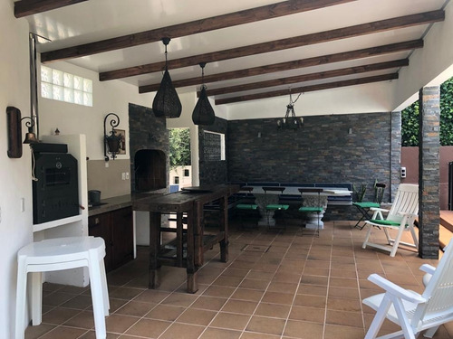 Imagen 6 de 24 de Casa Punta Del Este Lugano Con Piscina Climatizada- Blancanieves