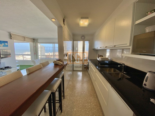Imagen 5 de 17 de Apartamento En Peninsula, 3 Dormitorios