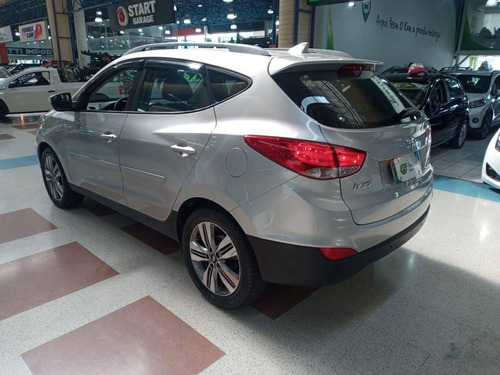 Imagem 8 de 11 de Hyundai Ix35 2.0 Mpfi Gls 16v Flex 4p Automático
