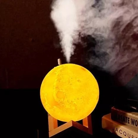 Imagen 1 de 3 de Lampara De Luna 3d Led Relieve Promocion