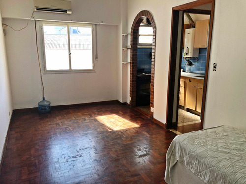 Imagen 2 de 16 de Venta Departamento 2 Ambientes En Floresta