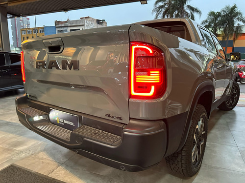RAM Rampage 2.0 Rebel Cab. Dupla 4X4 Aut. 4P