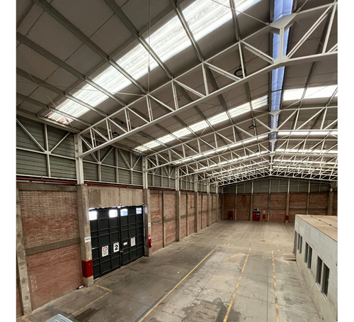 Bodega Con Arriendo Escalonado