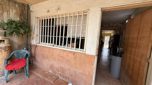 Casa En Venta En Cabudare. Excelente Oportunidad, Tu Asesor De Confianza Lisseth Tua