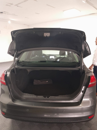 Ford Focus III 2.0 Sedan Titanium At6