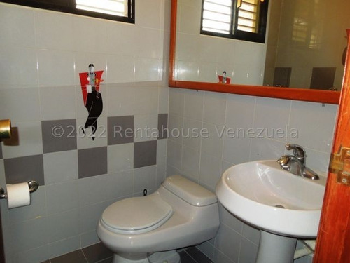 Imagen 16 de 30 de Casa En Venta En Prados Del Este