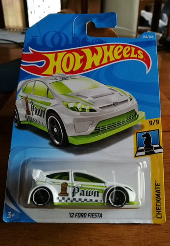 Hot Wheels 12 Ford Fiesta 