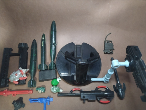 Comandos Em Ação Gijoe E Afins Lote De Peças E Acessórios (Usado)