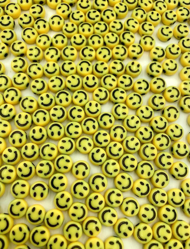 Pastilha Passante C/ Furo Smile Amarelo 100grs  +- 800 Peças