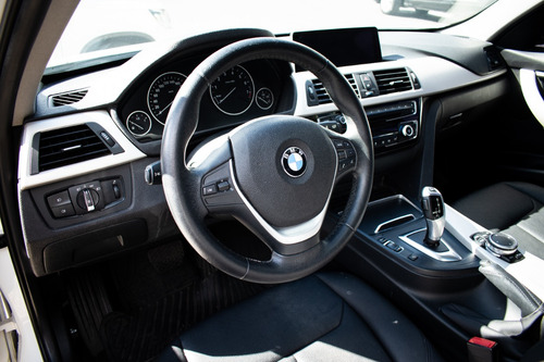 BMW Serie 3 2.0 320i Sedan Executive