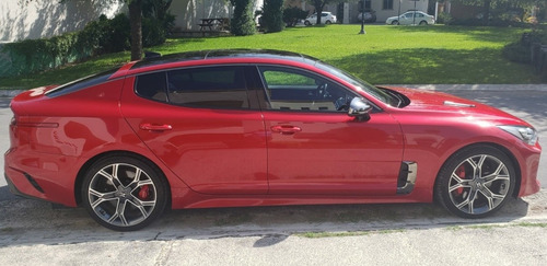 Imagen 2 de 8 de Kia Stinger 2019 3.0 V6 Gt
