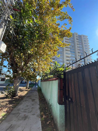 Casa En Venta De 4 Dorm. 1000 Mts2 Terreno En San Miguel