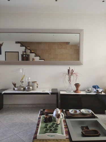 Imagen 2 de 9 de Townhouse En Venta