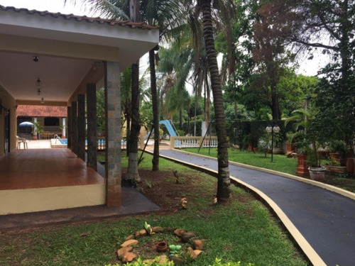 Magnífica Chácara Com 850 M² De Área Construída Em Um Terreno De 4.400 M², No Condomínio Residencial Recreio Internacional Na Cidade De Ribeirão Preto - Ch00010 - 68531493
