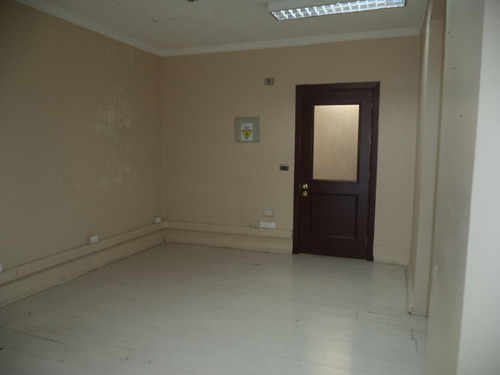 Imagen 12 de 13 de Oficina En Venta En Edificio De Muy Buena Calidad