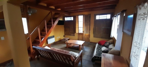 Imagen 3 de 9 de Casa Unica Para 6 Personas Con Jardin Y Estacionamiento.