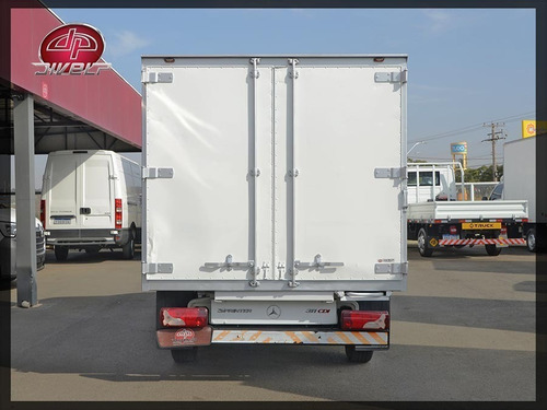 Imagem 2 de 20 de Mercedes Sprinter Street Com Baú Usada 2016