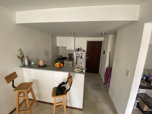 Departamento En Echesortu De 1 Dormitorio