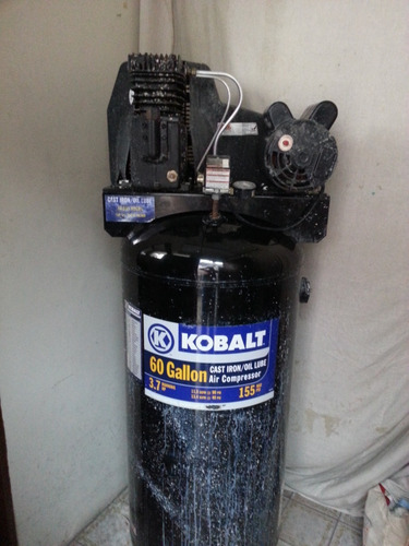 Imagen 1 de 3 de Compresor Industrial Kobalt 60gal
