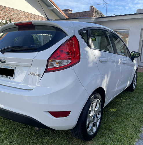 Ford Fiesta Kinetic 1.6 Titanium 120cv