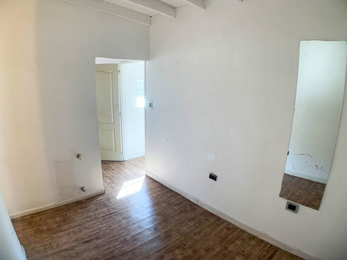 Imagen 20 de 30 de Venta Ph Tipo Casa Con Cochera Y Piscina Piñeyro