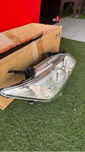 Faro Derecho Camry Importado 2011-2018