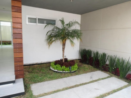Imagen 1 de 14 de El Refugio Casa A Estrenar En Venta De 3 Recamaras! Qh