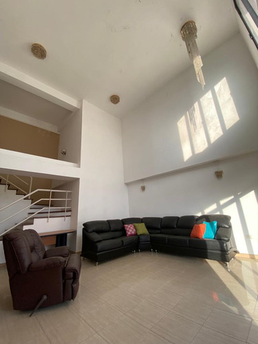 Rivero Bienes Raices Vende Apartamento Duplex En La Soledad