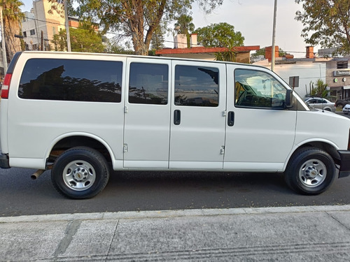 Chevrolet Express 6.0ls D 12 Pas At