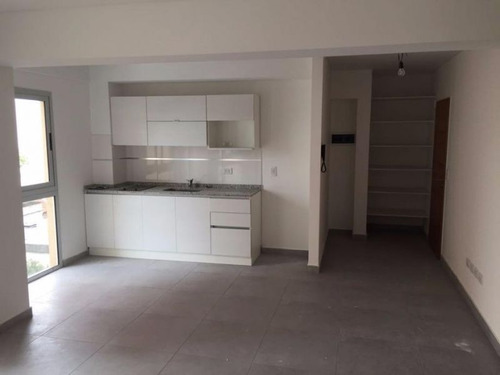 Departamento En Venta En Moron Centro