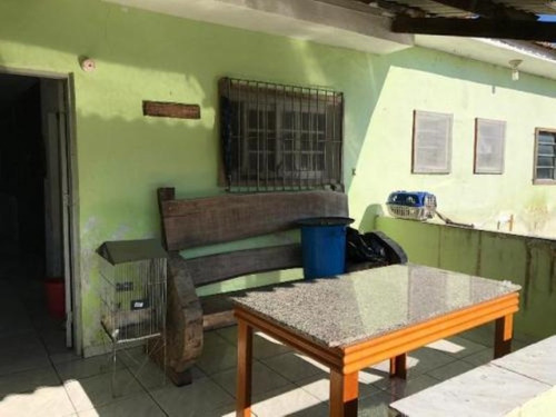 Chácara No Litoral Com 04 Dormitórios Em Itanhaém/sp